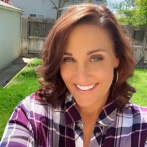 Meet your Posher, Angelita